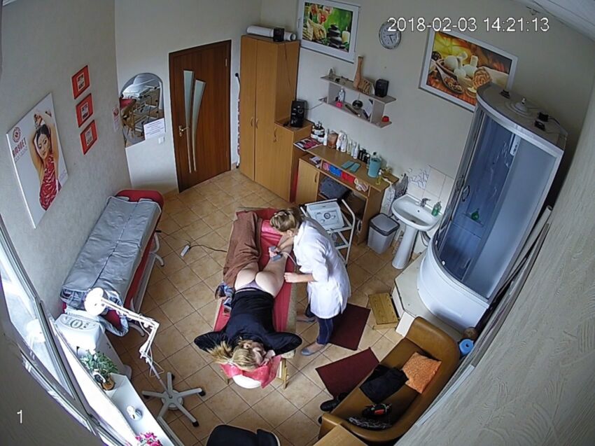 [82,5 GB] um einen Blick in eines der Zentren zu werfen (38 Rollen) / in einem der Salons herumzuschnüffeln [2019, in Podglyadyvanie / Voyeur, 720p, 960p, CamRip]