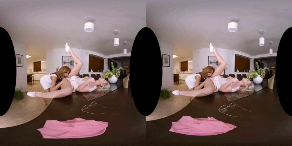 [2.11 GB] [TSVirtualLovers.com] Vanessa Jhons (Sirvienta caliente / Sirvienta con beneficios) [2019, Voyeur, Hardcore, Vaquera, Mamada, Anal, Sin condón, Transexual, Realidad virtual, Oculus, 4K, VR, 2048p]