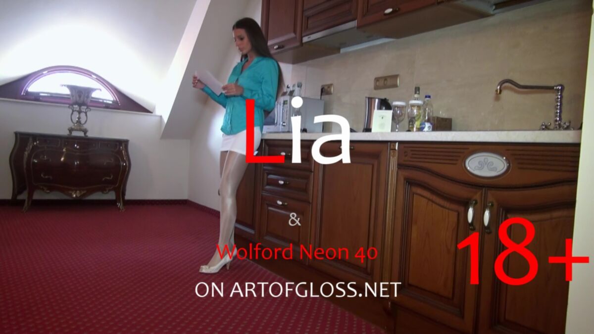 [2.39 GB] [ArtOfGloss.net] Art of Gloss # 1 in pantyhose understanding. [ArtOfGloss.net 2016-02] 07-7-16, Lia & Wolford Neon 40 [AVCHD] [2016, Gloss pantyhose, High heels, Legs, Shiny pantyhose, HDRip, 1080p]