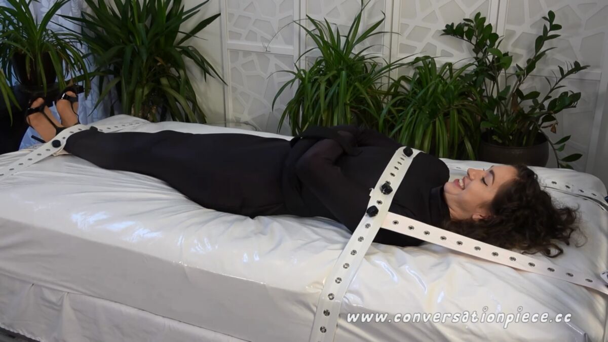 [1,83 GB] [conversationpiece.cc] Gesprächsstück / Gesprächsstück (6 Rollen) [2018-2019 GG, BDSM, Bondage, 1080p (Teil 2)] Eine Rolle mit 2 Stück 01.12.2019