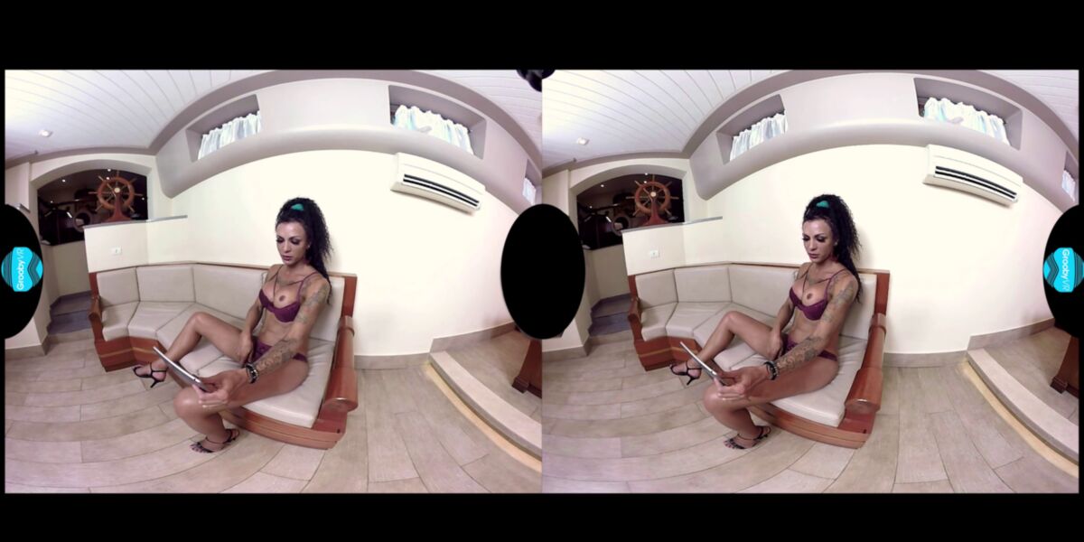 [712 MB] [GroobyVR.com] Isa Potter - Chica de lujo [2018, duro, vaquera, mamada, anal, transexual, realidad virtual, QHD, Gear VR, 1600p]