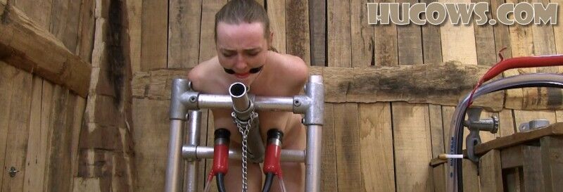 [1.04 GB] [Hucows.com] Kerry on the Red Cow Milker / Kerry on the Red Korovodoyka [2019-05-25, Milking Machine, Bondage, Ball Gag, 1080p, HDRip]