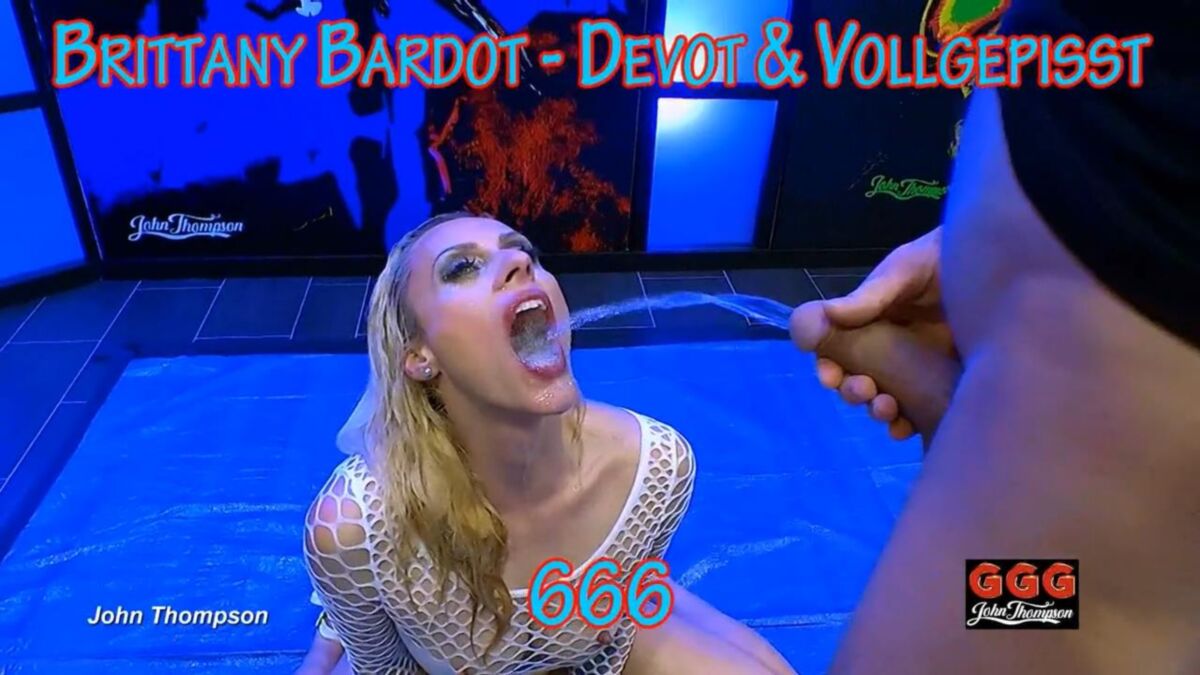 [1,9 GB] [JTPRON] 666 - Brittany Bardot-Devot Und Vollgepisst / Brittany Bardot Submissive Piss / Poor and Justic! 