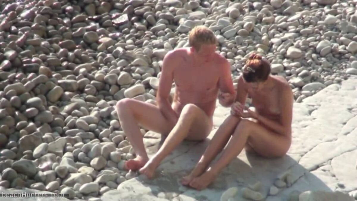 [10,65 GB] [Beachhunters.com] 18313-18418 (91 Videos) Apr. 2016 Update / am Strand geschält [2016, Voyeur, Nudismus, 720p, SiteRip]