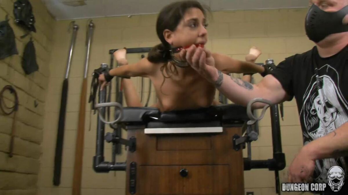 [690 MB] [Societysm.com] (5 rollers) November 30, 2012 | Tandem of Torture | Trinity St. Clair [2012, BDSM, Bondage, Humilation, Torture, Spanking, HDRip 720p, SiteRip, AVC]