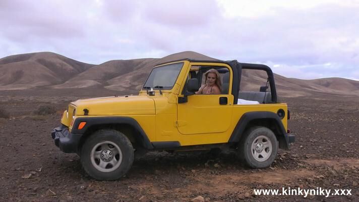 [140 МБ] [kinkyniky.xxx] Yellow Jeep и Self Anal Fisting [2014, Solo, Self Anal Fisting, Rosebutt, Masturbation]