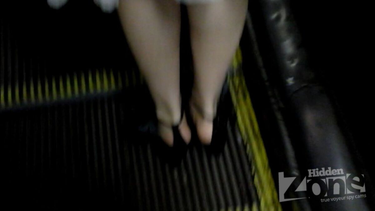 [14.78 GB] [Hidden-zone.com] UPSKirt All 2014 / All 2014 1933-2088 (156 rollers) [2014, Voyeur, Upskirt, SpyCam, SiteRip]