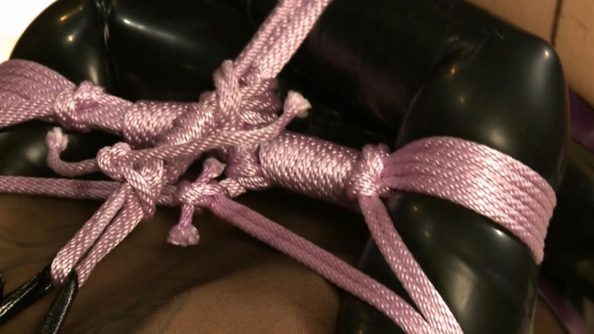 [226 Mo] [bondagecafe.com] ARACOELI NIN - GAG HOGTIE (E0670) [2012, Bondage, Fétiche, Nylon]