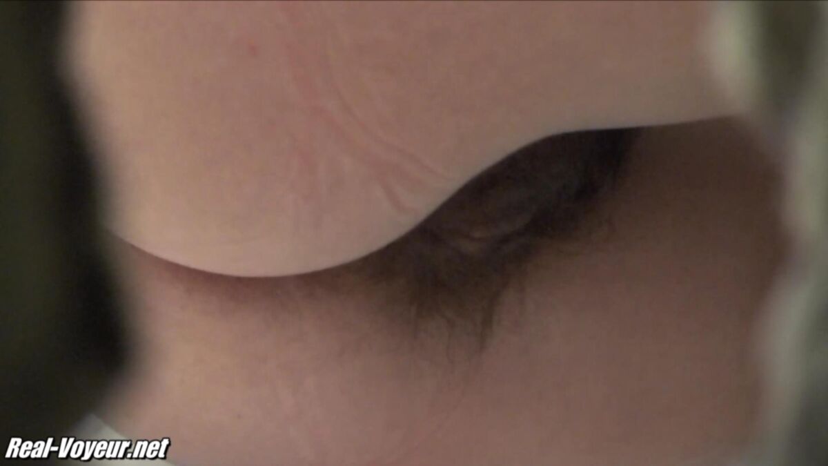 [1.04 GB] [Real-voyeur.net] RV12-b 141-150 10 クリップ / 女子トイレ隠しカメラ (Real-voyeur) [2012 g.、おしっこ盗撮]