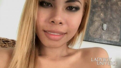 [409 MB] [Transsex] [LadyboyUniverse.com / LadyboyPlays.com] Ladyboy Plays - Nong / brincalhão trans - Nong (Ladyboys Universe) [2010 g., (Shemale / Trans), SiteRip 720p]