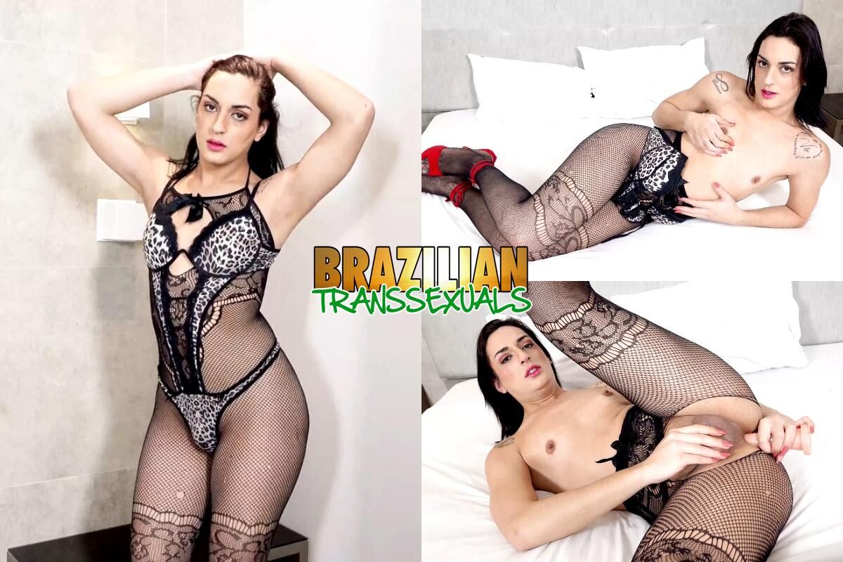 [Brazilian-transsexuals.com] Sexy Arielly Miller (26 de agosto de 2021) [2021, Travesti, Transsexual, Latina, Ejaculação, Salto alto, Solo, Masturbação, Vibrador, Seios pequenos, 720P, Siterip]